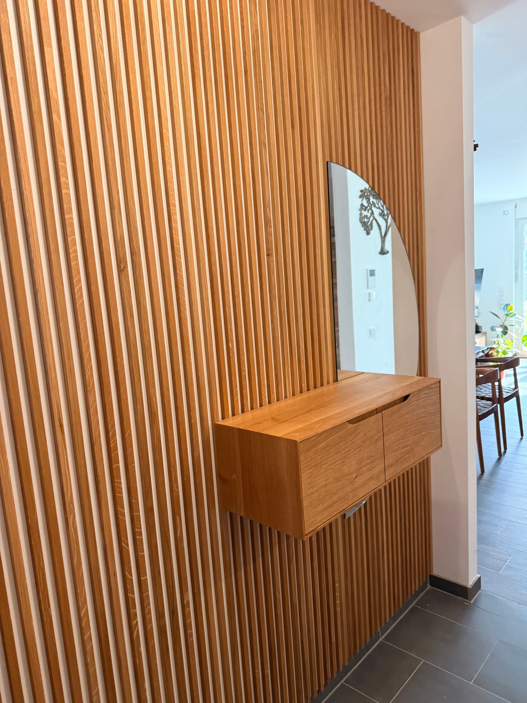 Waschtisch und Spiegelschrank aus Eiche — Projekt Wiesloch — Detail 3