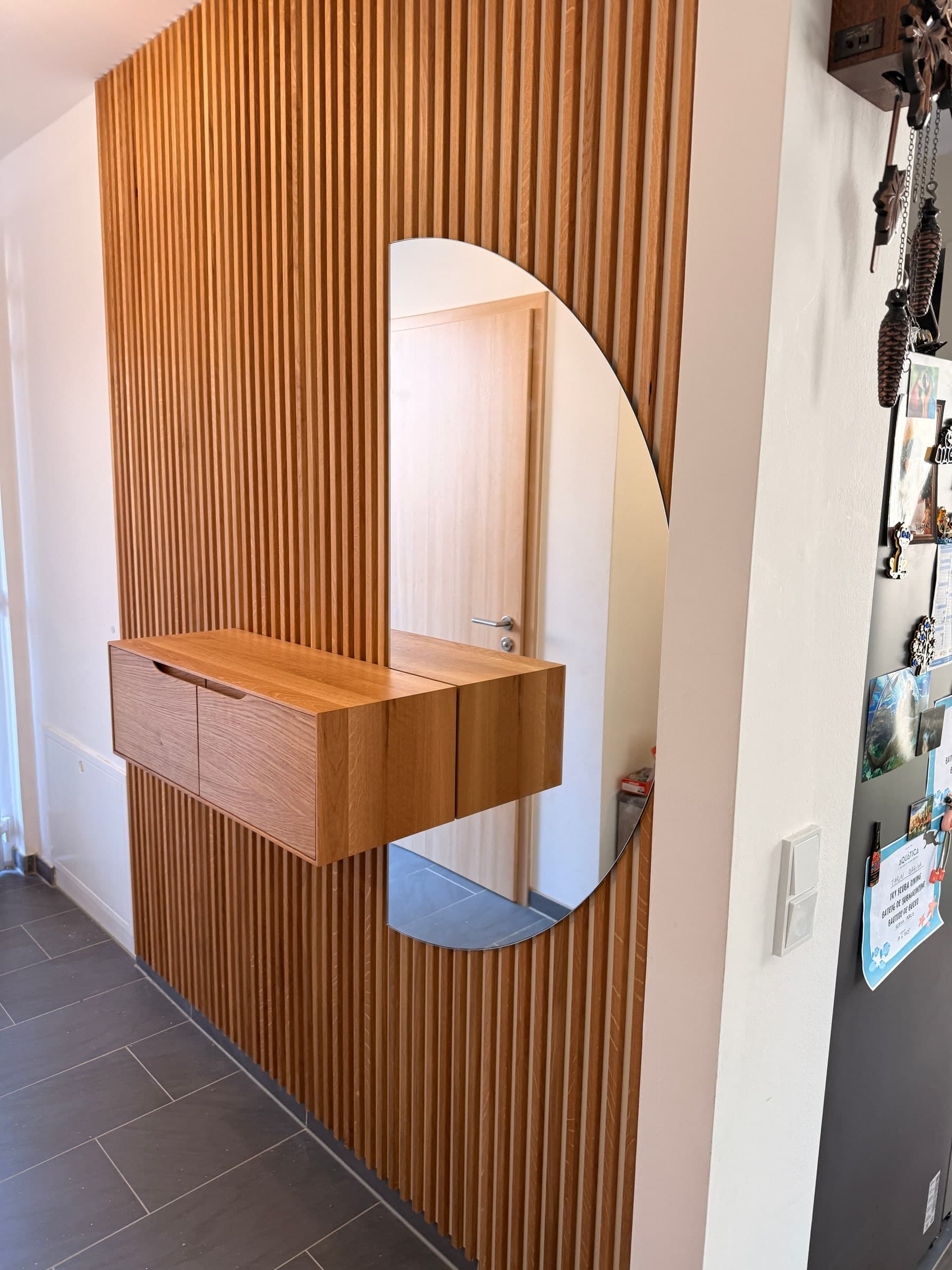 Waschtisch und Spiegelschrank aus Eiche — Projekt Wiesloch — Detail 4