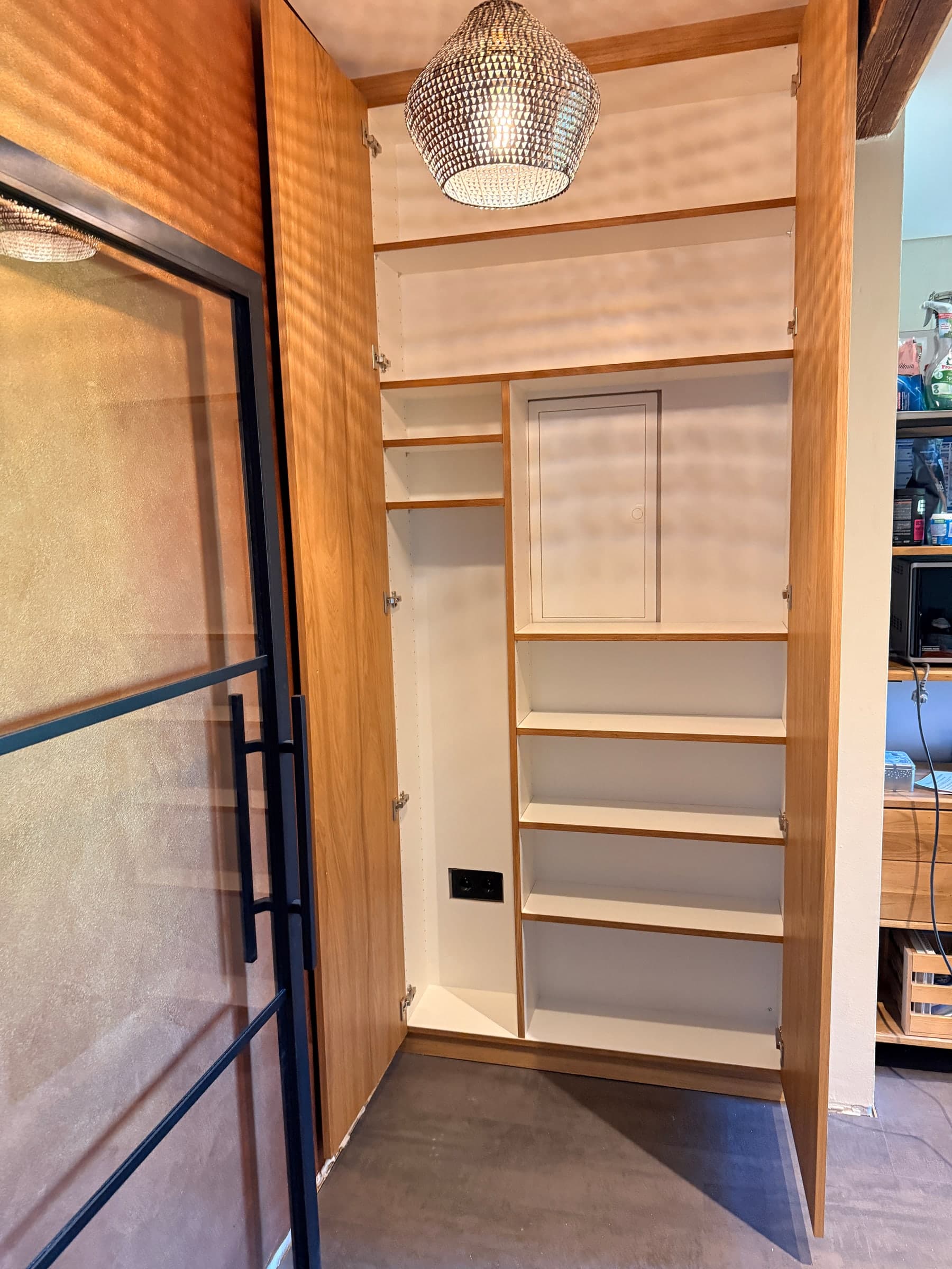 Einbauschrank aus Eiche — Projekt Schwetzingen — Detail 3