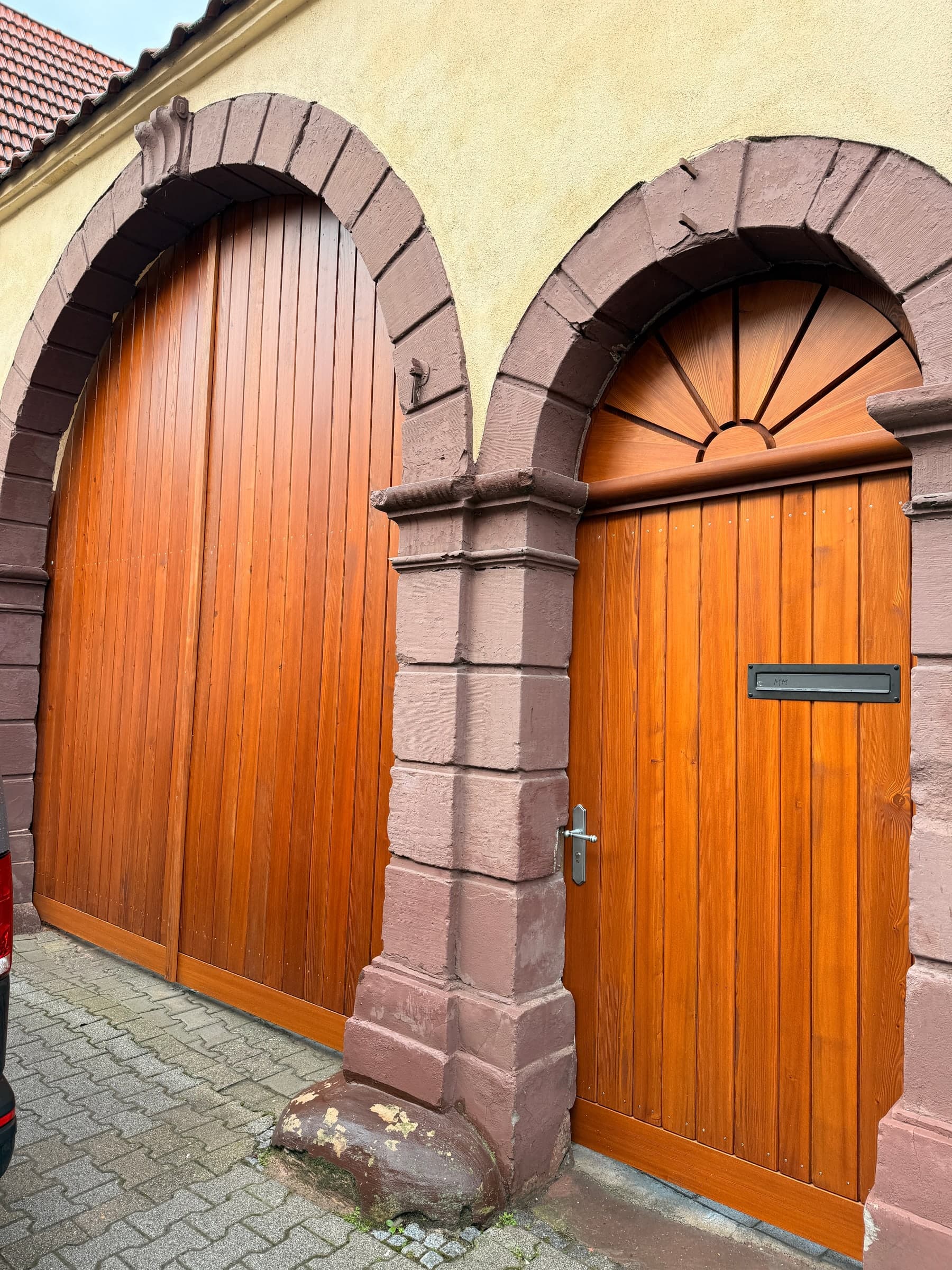 Haustür aus Lärche mit Oberlicht — Projekt Mannheim — Detail 5