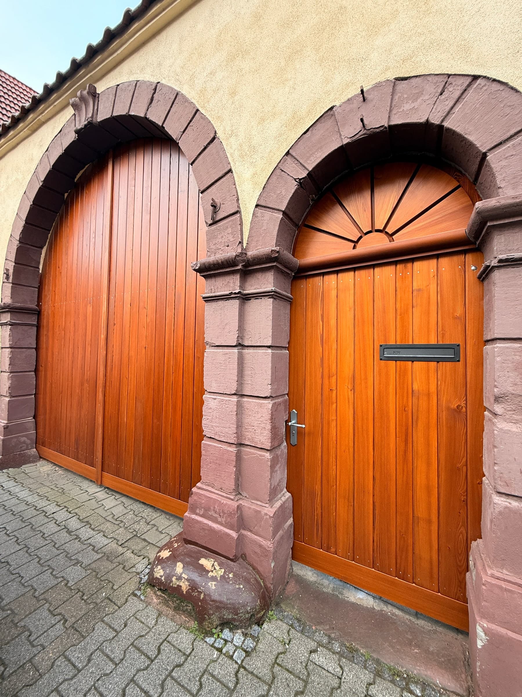 Haustür aus Lärche mit Oberlicht — Projekt Mannheim — Detail 7