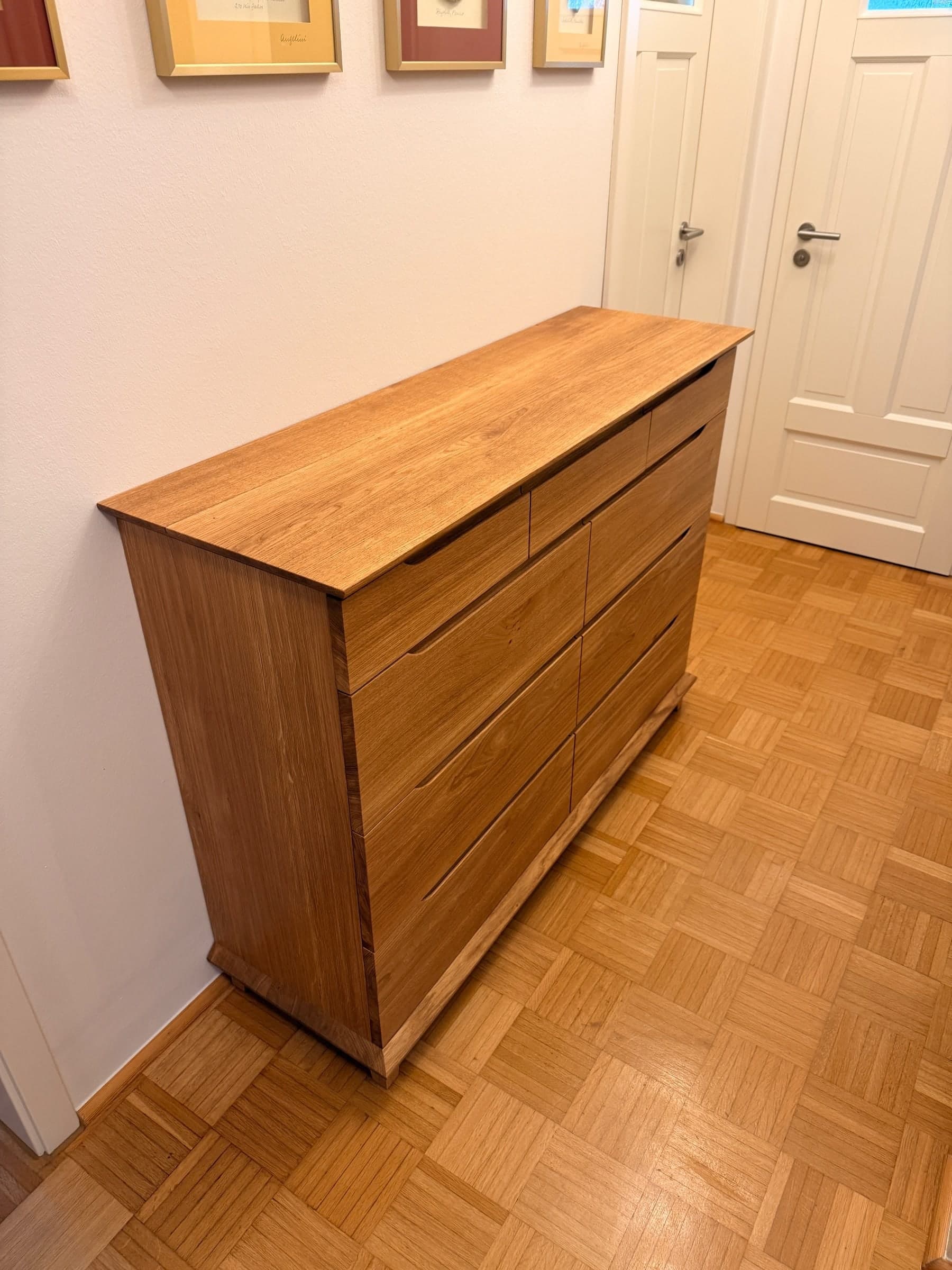 Massivholz-Kommode aus Eiche — Projekt Edingen-Neckarhausen — Detail 2