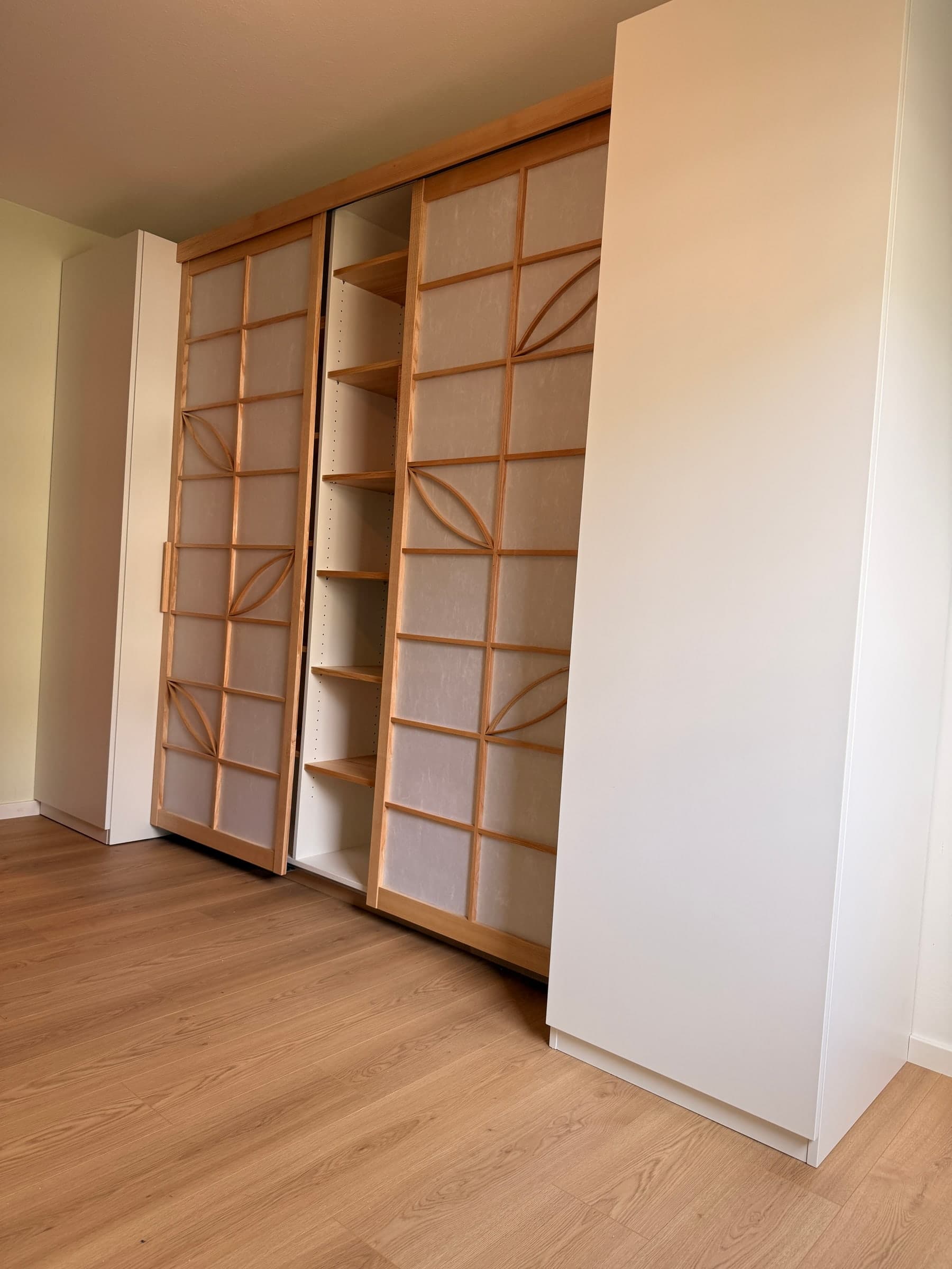 Shoji-Einbauschrank aus Ahorn — Projekt Schriesheim — Detail 9