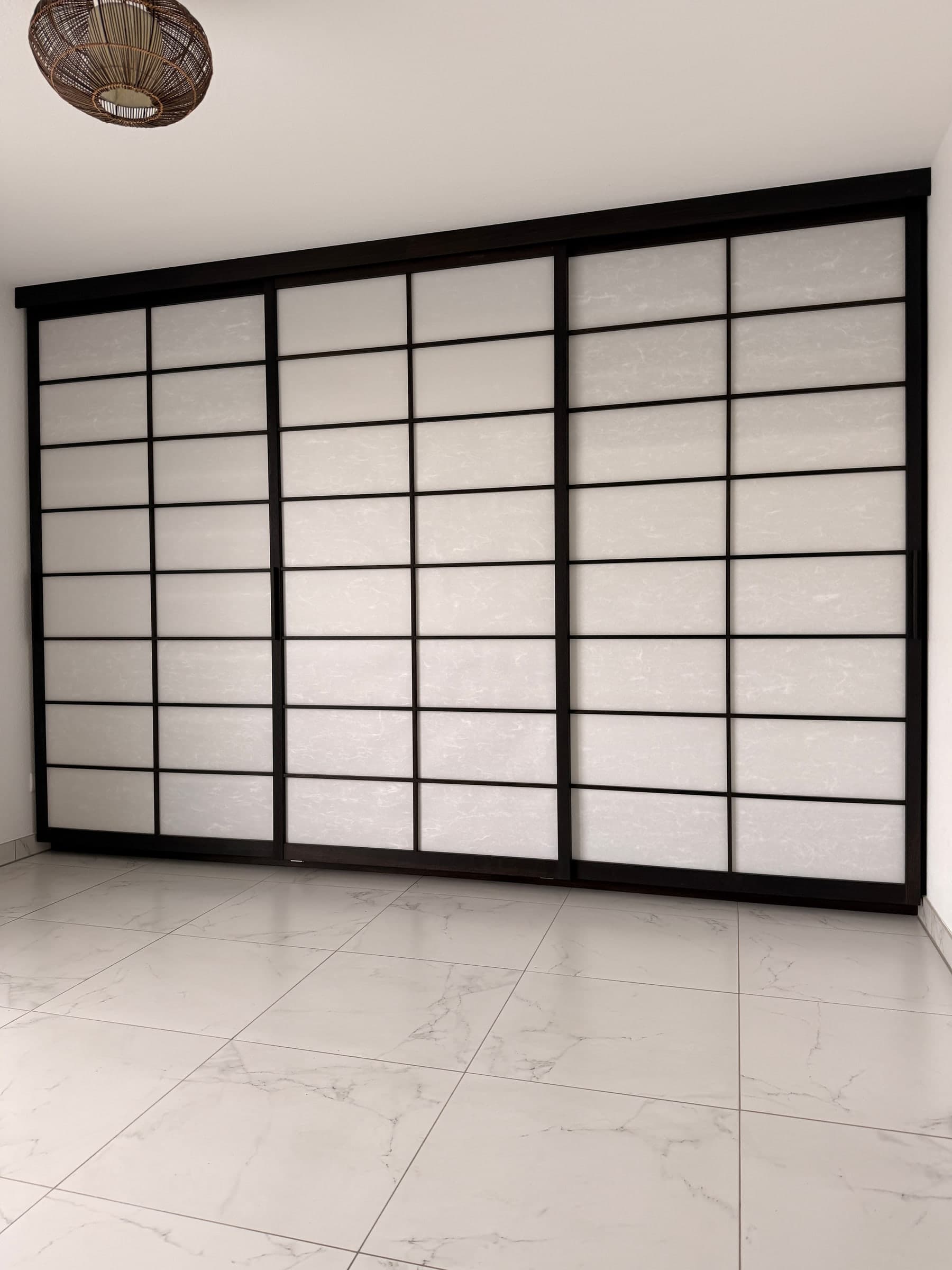 Shoji-Garderobenschrank aus Räuchereiche — Werkstatt-Projekt — Detail 10