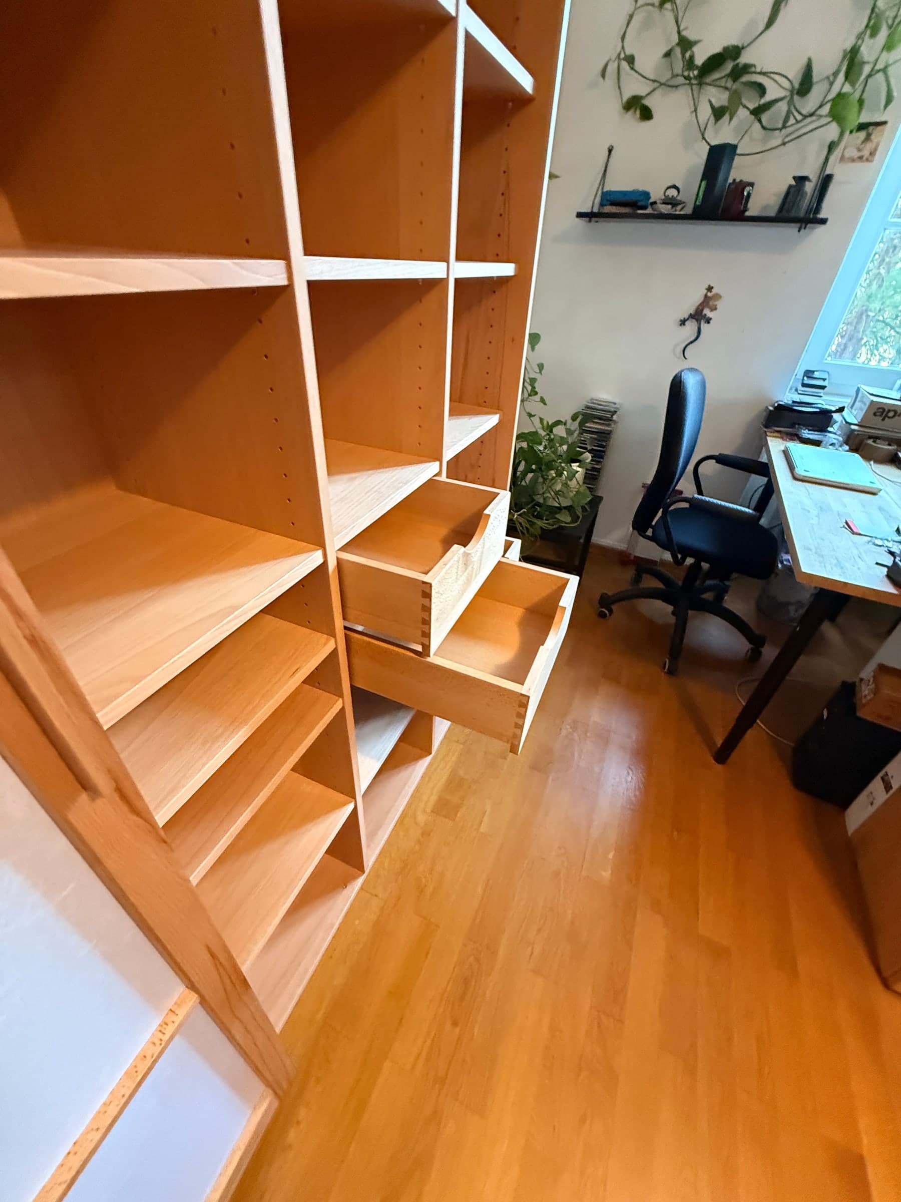 Schrank aus Kernbuche mit Shoji-Front — Werkstatt-Projekt — Detail 10