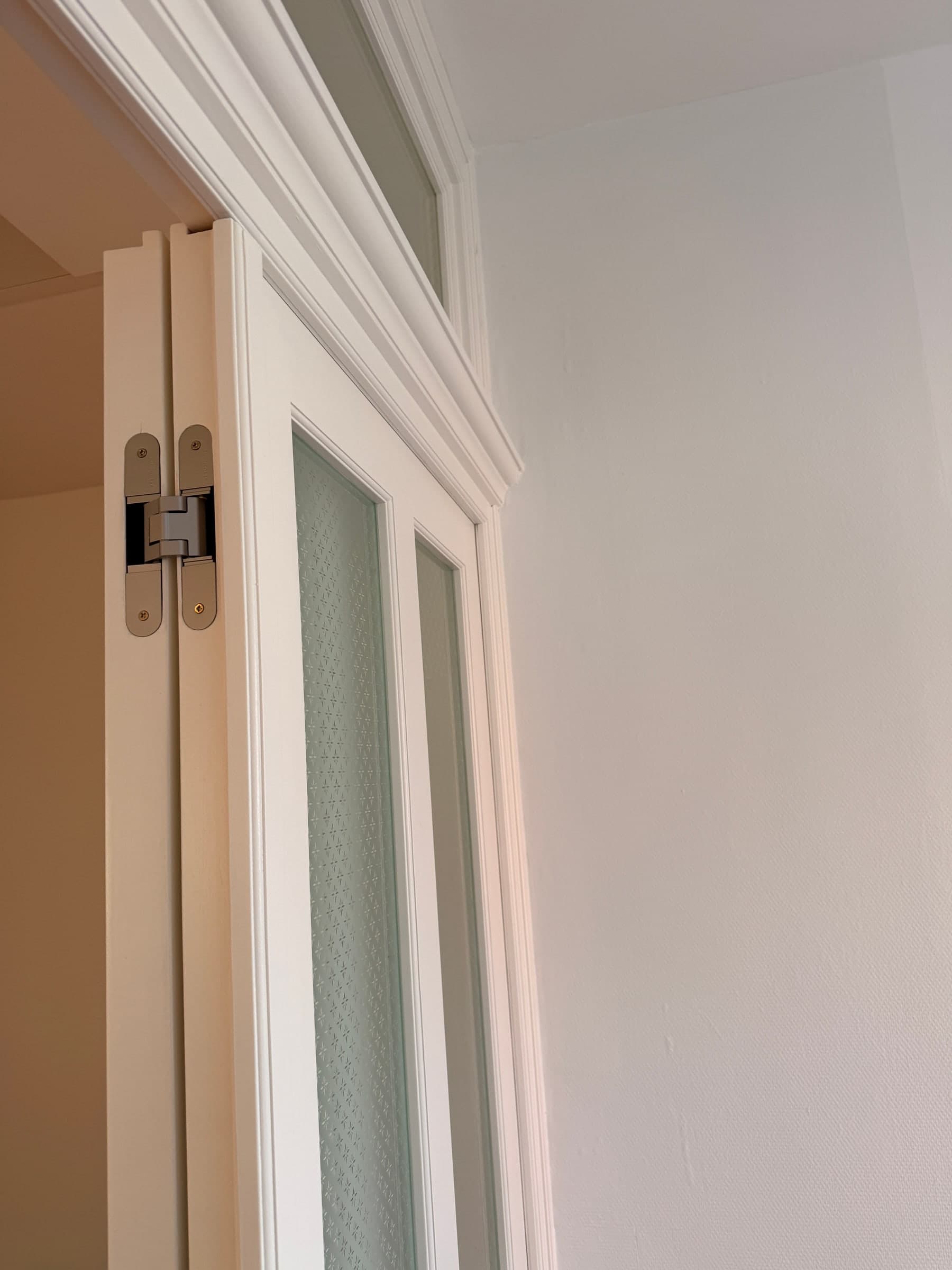 Wohnungseingangstür mit Ätzglas — Projekt Heidelberg — Detail 6